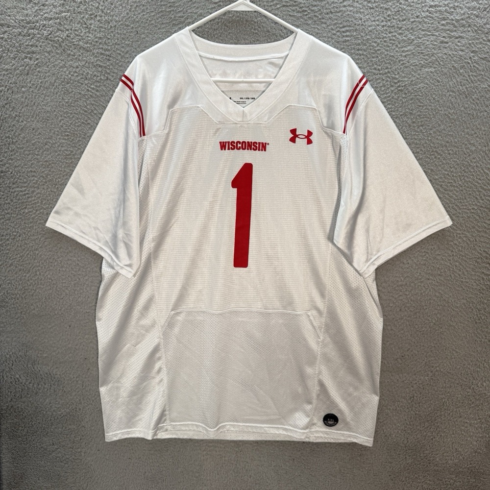 Wisconsin Jersey Adult 2XL XXL White Loose Fit Under Armour NCAA College‎ Sports